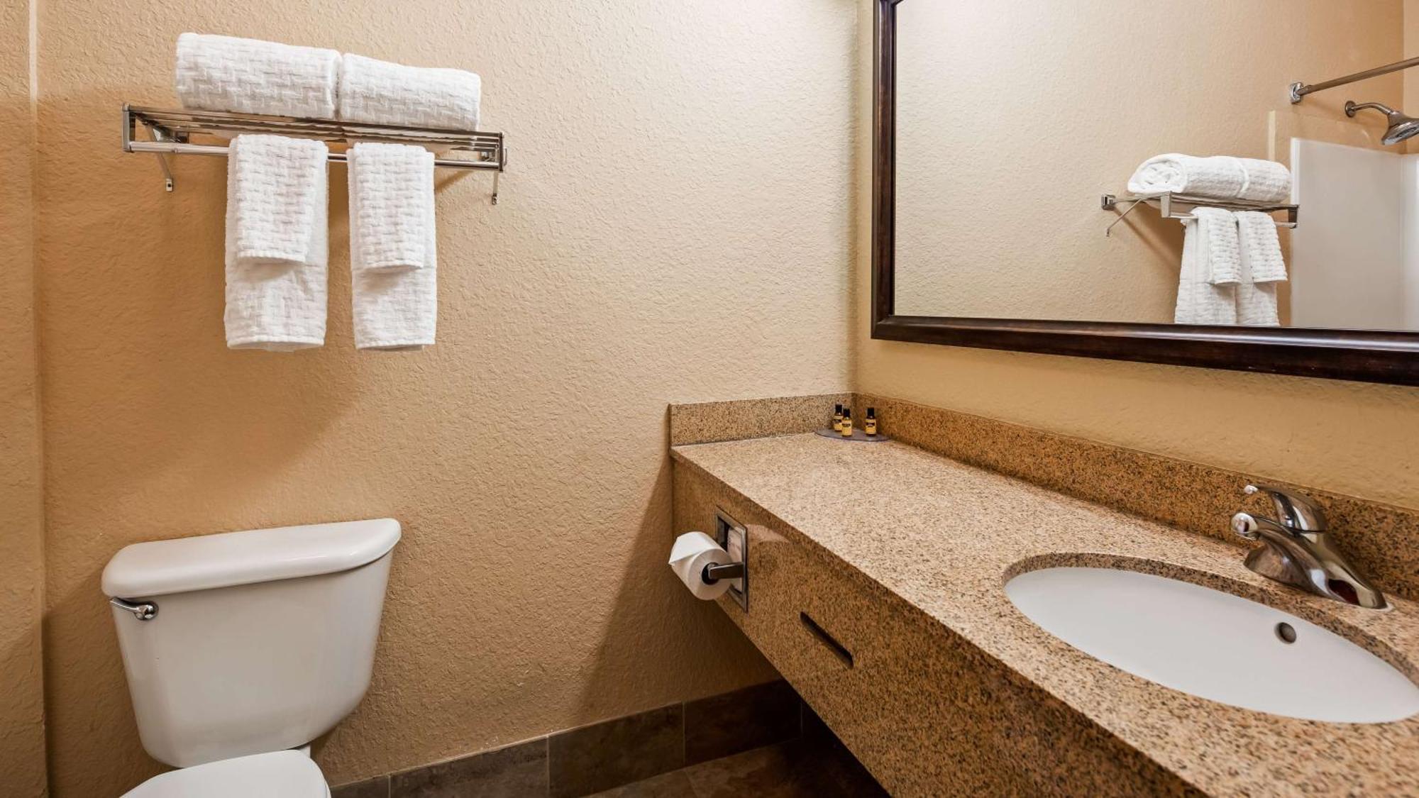 Best Western Plus Strawberry Inn&Suites Knoxville Exterior foto